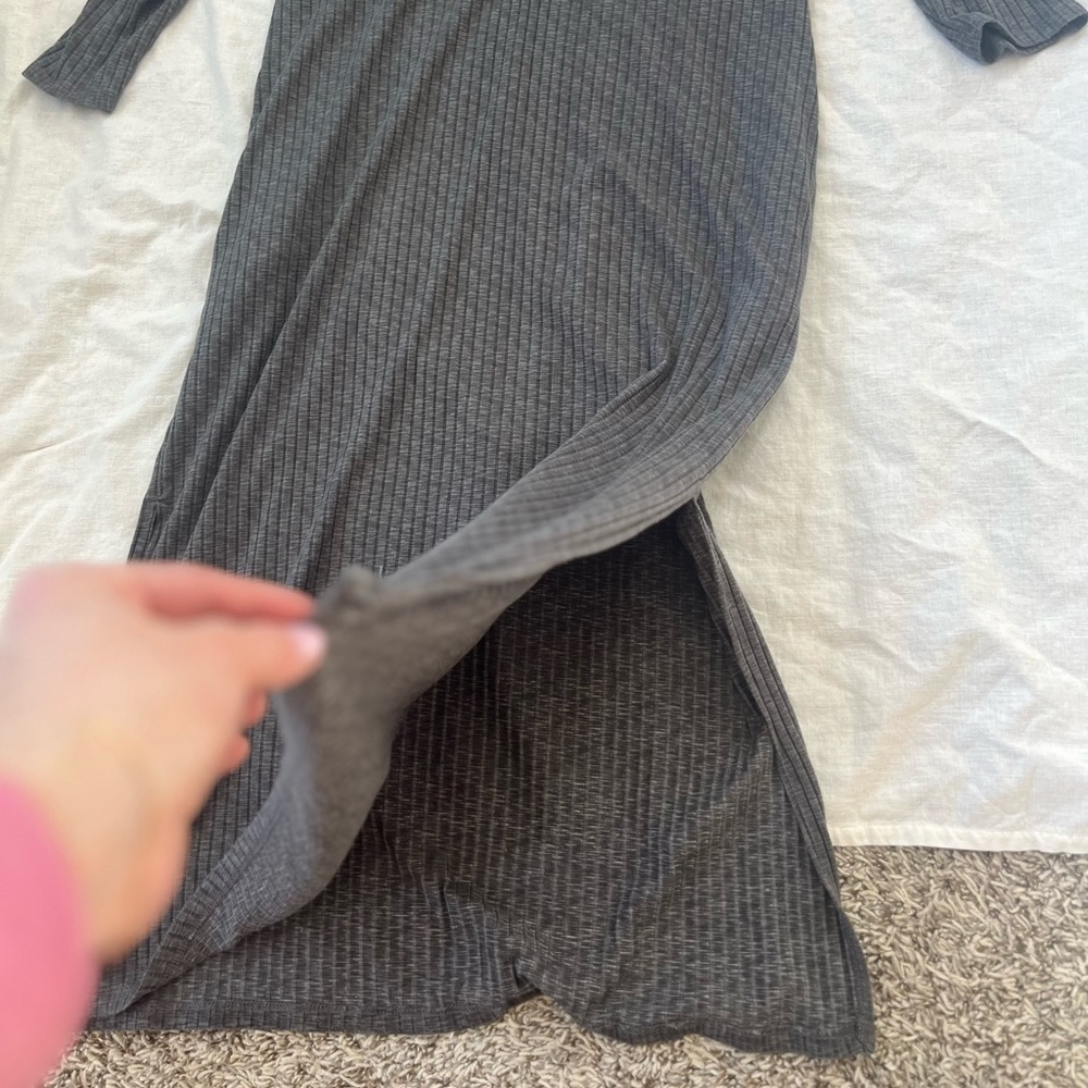 Joyspun gray stripped pajama dress size medium - Picture 5 of 6